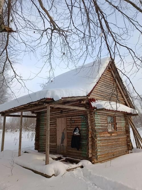 Домик Руслана Сидики в коммуне.