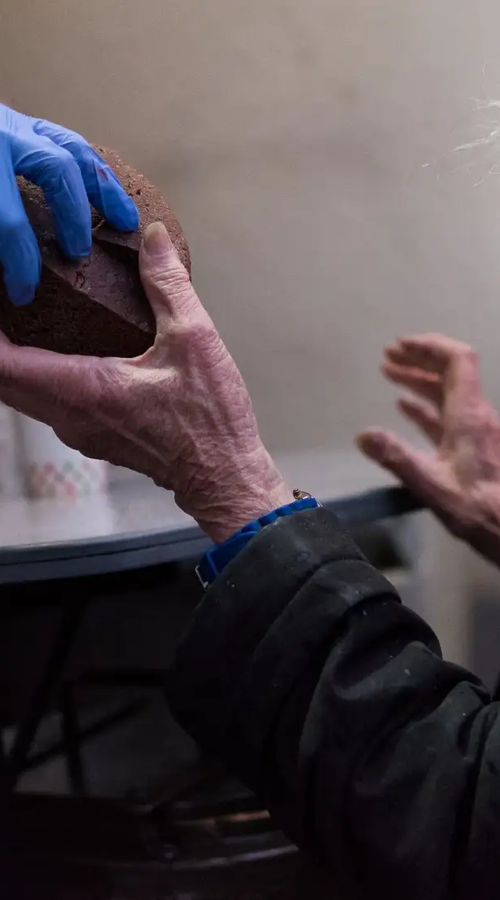 Изображение-Бездомные в России: сколько их на самом деле и как им помогают?